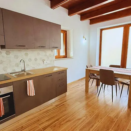 Residence Besano 게스트하우스 Besano